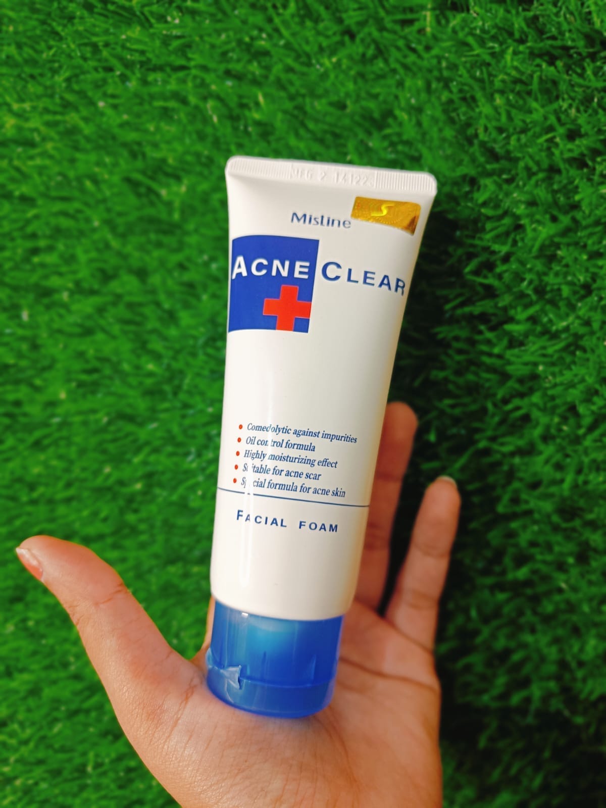 Mistine Acne Scar Clear Oil Blemish Control Facial Face Wash - 85ml | একনে স্কার ট্রিটমেন্ট ও তেল নিয়ন্ত্রণ Mistine Acne Scar Clear Oil Blemish Control Facial Face Wash - 85ml | একনে স্কার ট্রিটমেন্ট ও তেল নিয়ন্ত্রণ