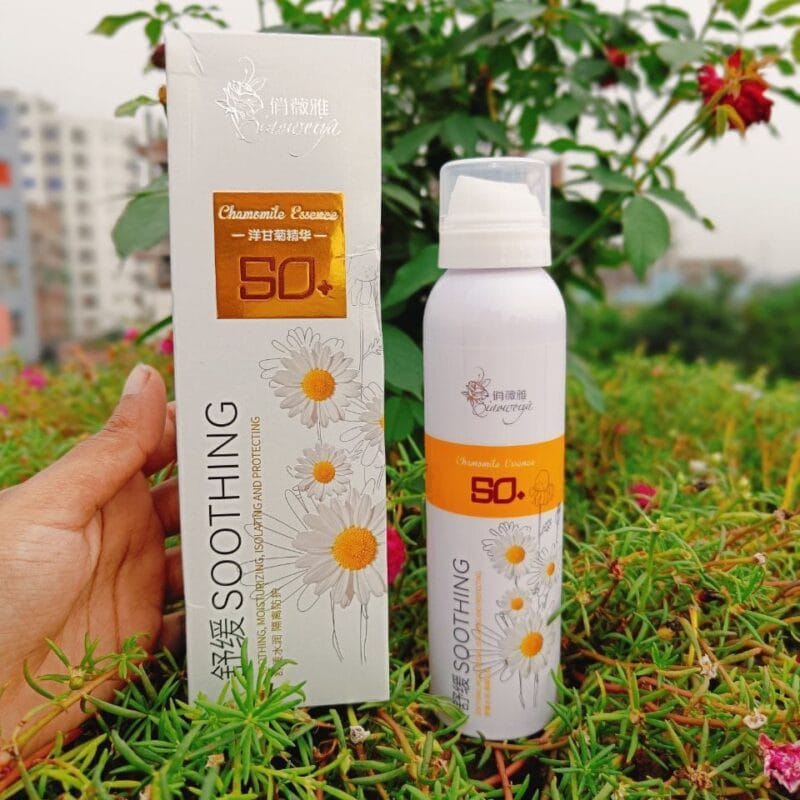 Chamomile Whitening Spray Sunscreen with SPF 50+